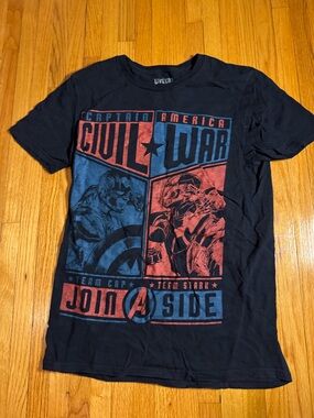 Marvel Captain America Civil War Team Cap Team Stark Tee Small